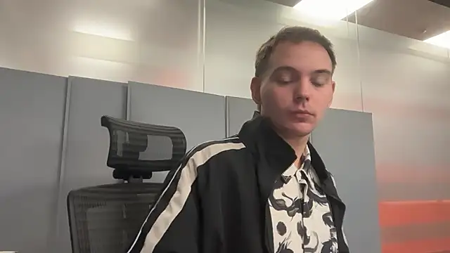 Snapshot of apachai_test chatting on March 4, 10:10 am apachai test online show from March 4, 10:10 am