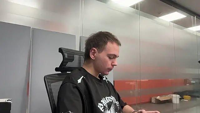 Snapshot of apachai_test chatting on April 16, 8:59 am apachai test online show from April 16, 8:59 am