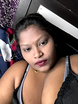 Snapshot of Shradha-999 chatting on October 13, 7:14 pm Shradha-999 online show from October 13, 7:14 pm