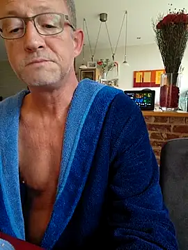 TommyTom76 online show from November 1, 7:43 am