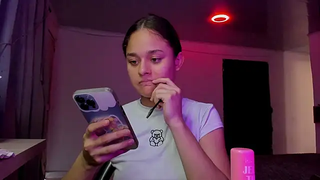 LittleCheerry69 online show from October 18, 2:29 pm