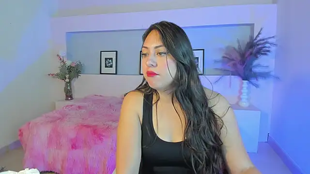 Snapshot of ZaraRosse7 chatting on October 13, 11:43 am ZaraRosse7 online show from October 13, 11:43 am