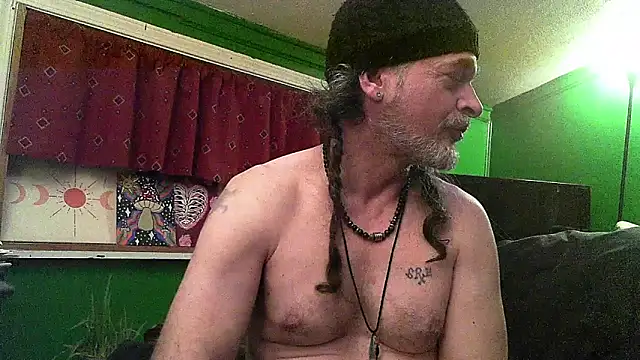 HippieDad333 online show from April 9, 4:56 am