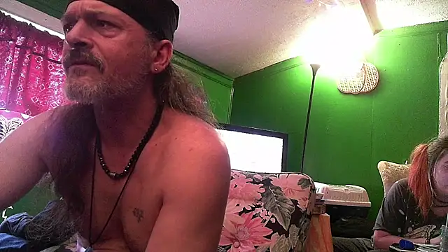 HippieDad333 online show from April 12, 8:25 pm