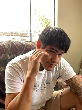 Snapshot of roa_alee chatting on January 15, 4:55 pm roa alee online show from January 15, 4:55 pm