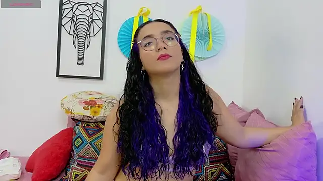 LucyDerby online show from October 3, 9:56 pm