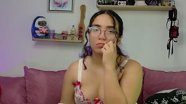 LucyDerby online show from December 2, 9:10 pm