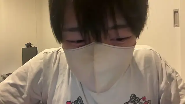 Snapshot of tora3220 chatting on May 22, 2:44 pm tora3220 online show from May 22, 2:44 pm