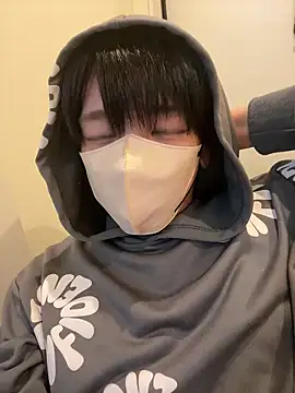 Snapshot of tora3220 chatting on June 6, 5:50 pm tora3220 online show from June 6, 5:50 pm