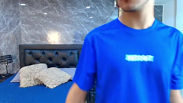 Axel Draven online show from April 9, 12:10 pm