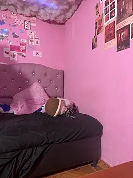 Snapshot of sabrinapaulson1111 chatting on December 18, 12:17 am sabrinapaulson1111 online show from December 18, 12:17 am