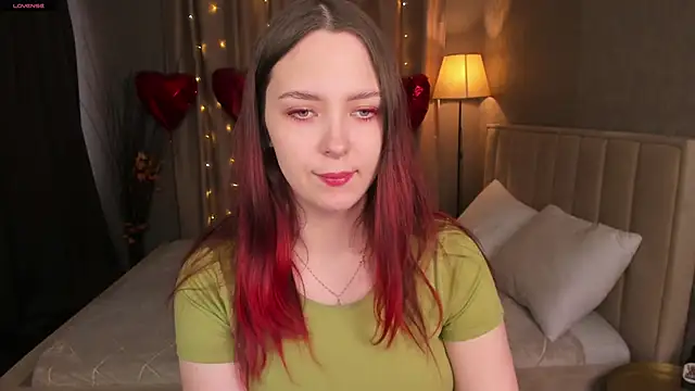 Monica  Queen online show from February 28, 5:30 am