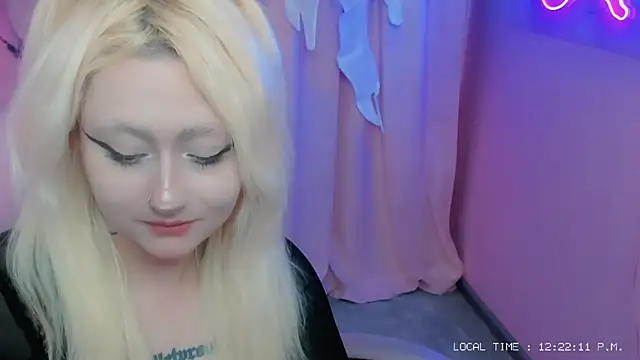 JuliaSharkk online show from October 28, 10:23 pm