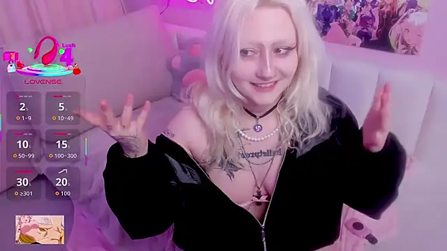 JuliaSharkk online show from January 13, 7:02 am