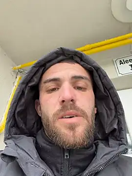 Snapshot of sexyman1936 chatting on February 23, 11:29 am sexyman1936 online show from February 23, 11:29 am