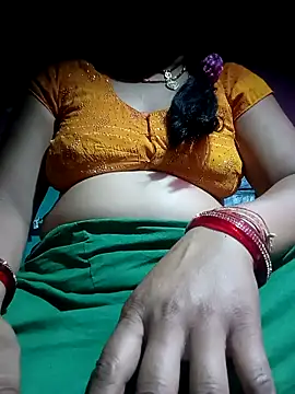 Snapshot of Hot_rieal6 chatting on April 15, 9:15 pm Hot rieal6 online show from April 15, 9:15 pm