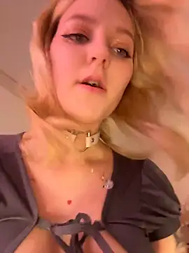 Snapshot of Crystal_Neko chatting on November 30, 3:16 pm Crystal Neko online show from November 30, 3:16 pm