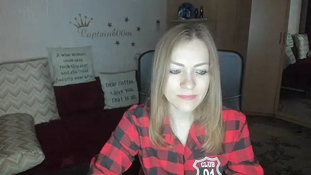 Tiffany Bates online show from November 8, 3:50 am