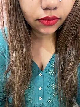 Snapshot of Miss_Rose__ chatting on May 21, 5:36 am Miss Rose online show from May 21, 5:36 am