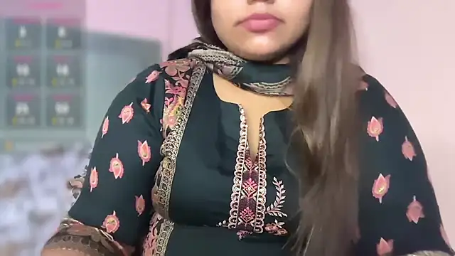 Snapshot of Miss_Rose__ chatting on July 11, 5:48 pm Miss Rose online show from July 11, 5:48 pm