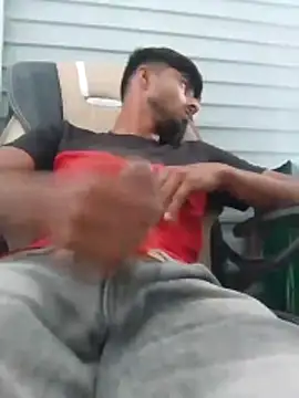 Snapshot of LesserUpset chatting on February 17, 5:59 am LesserUpset online show from February 17, 5:59 am