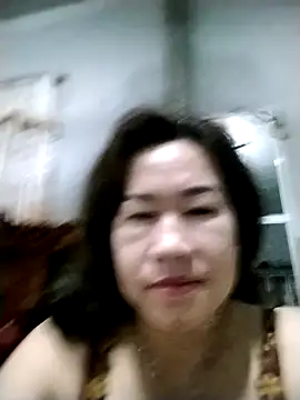 Snapshot of Tyty_xx chatting on October 1, 12:22 pm Tyty xx online show from October 1, 12:22 pm