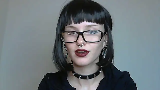 Paradoxy  online show from October 26, 7:09 pm