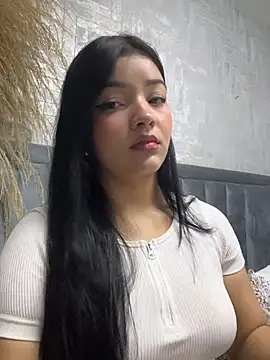 EmmaBlossom online show from February 18, 1:18 pm