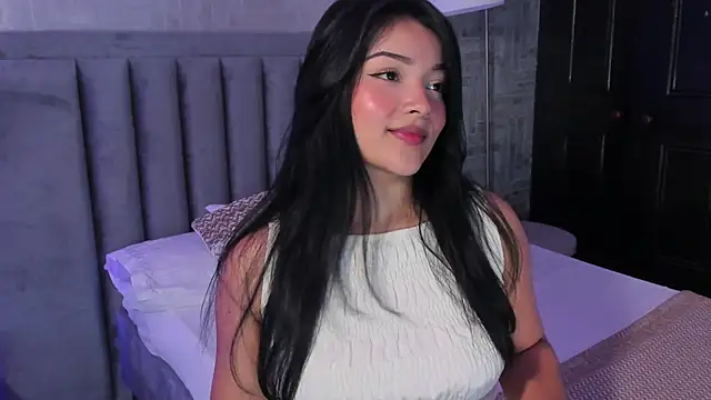 Snapshot of EmmaBlossom chatting on June 25, 12:42 pm EmmaBlossom online show from June 25, 12:42 pm