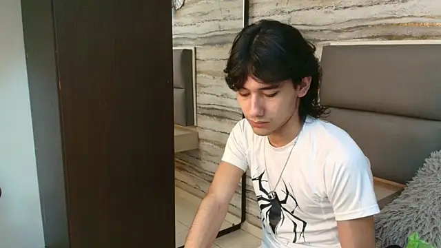 Lovers 21 online show from December 16, 3:33 am