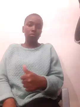 Snapshot of QueenLanaL chatting on October 9, 8:45 am QueenLanaL online show from October 9, 8:45 am