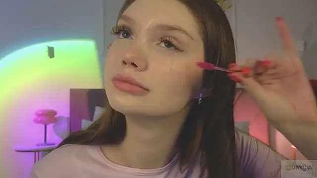 Nicole Broown  online show from February 18, 11:11 pm