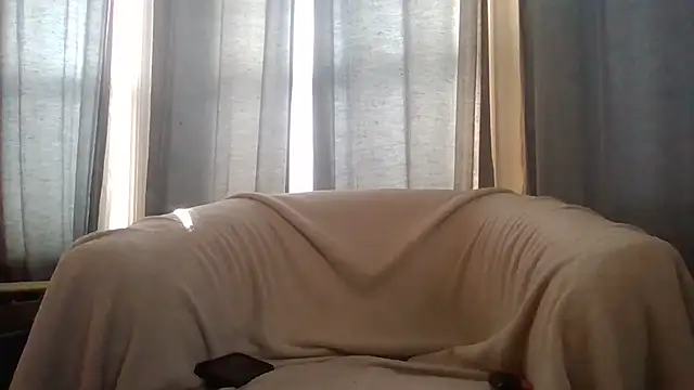 Snapshot of midnightminx803532 chatting on October 20, 5:35 pm midnightminx803532 online show from October 20, 5:35 pm