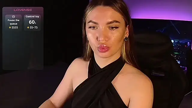 MissMaya   online show from October 11, 7:45 pm