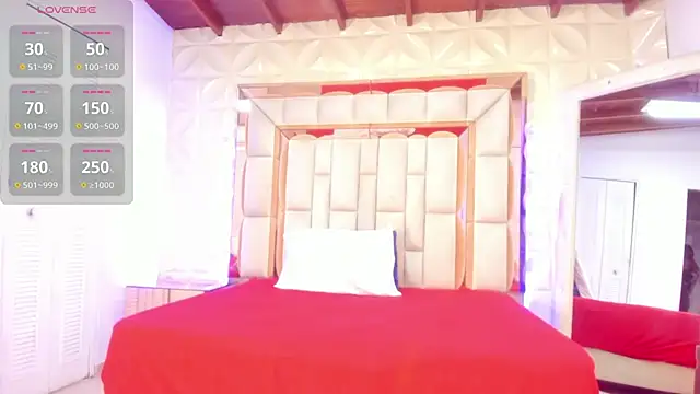 Sarah Adamss online show from March 1, 12:18 pm