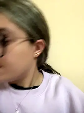 katiaa lovv online show from January 7, 6:10 pm