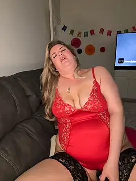 Snapshot of MrsBlazeXX chatting on October 2, 9:22 pm MrsBlazeXX online show from October 2, 9:22 pm