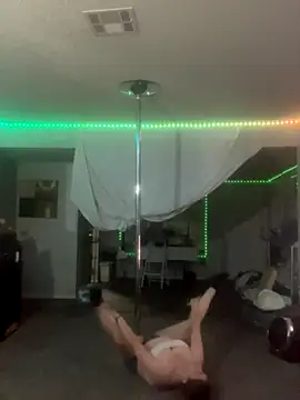 Snapshot of BuzzBunni69 chatting on October 13, 1:49 am BuzzBunni69 online show from October 13, 1:49 am