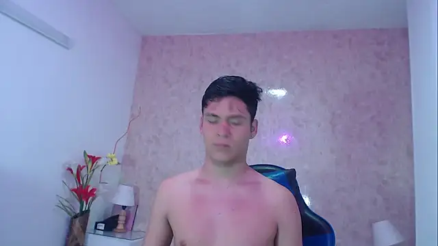 Aaron Foxxx online show from October 9, 12:58 pm