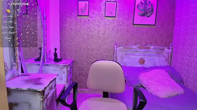 Megane whitte online show from November 27, 7:27 pm