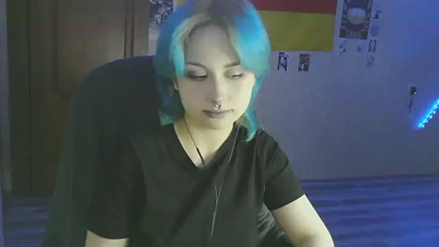 LeisaHopperstad online show from February 9, 2:21 pm