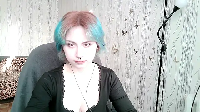 LeisaHopperstad online show from March 24, 2:11 pm