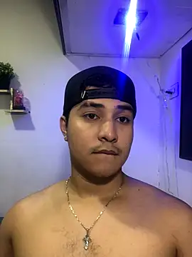 loki32men online show from September 28, 3:23 am