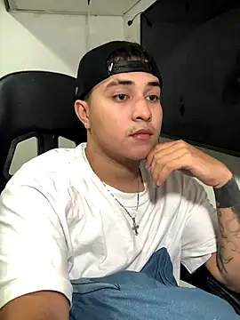 loki32men online show from October 14, 3:18 am