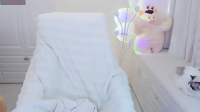 Coco-Di online show from December 16, 2:49 am