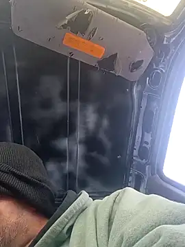 Derrickandash online show from November 29, 6:55 pm