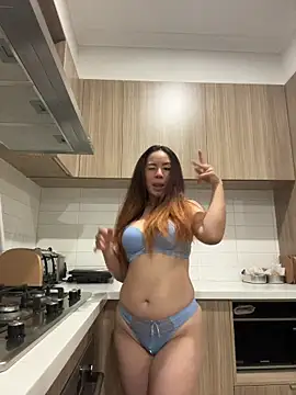 Snapshot of blueburrypie chatting on January 19, 3:16 pm blueburrypie online show from January 19, 3:16 pm