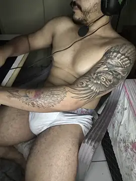 Snapshot of gtzmoreno chatting on May 28, 2:53 am gtzmoreno online show from May 28, 2:53 am