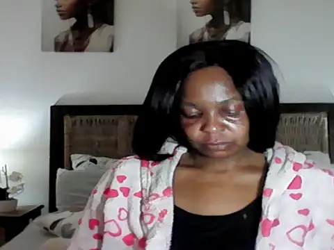 Blacksashaxx online show from June 18, 7:19 am