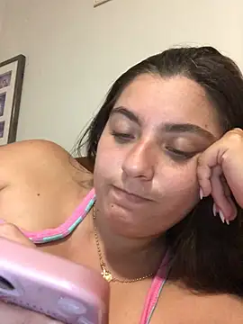 Snapshot of larj021bb chatting on February 25, 10:41 pm larj021bb online show from February 25, 10:41 pm